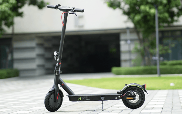 Die besten straßenzugelassenen E-Scooter für 120 kg im Jahr 2025