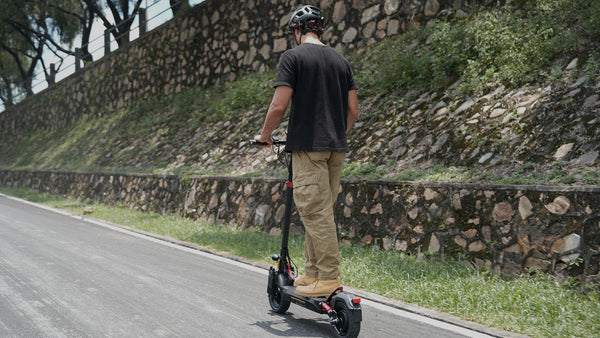 Wie lange hält ein E-Scooter? Komplettleitfaden zur Lebensdauer
