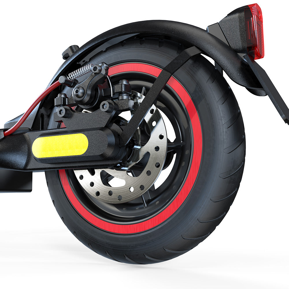 Kompakte Bauweise des iScooter i8M iScooter i8M Detailaufnahme von Bremse und Hinterrad