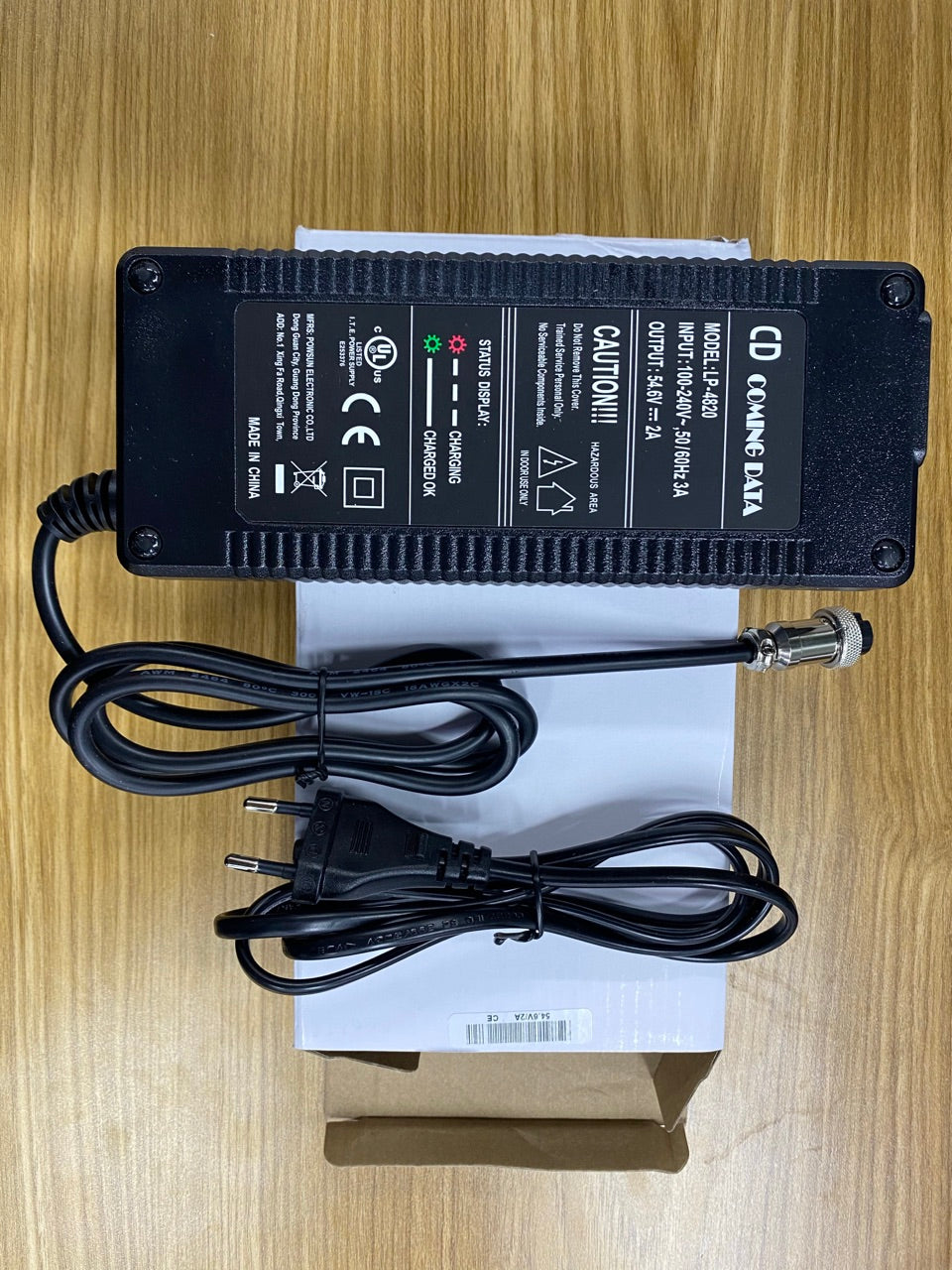Ladeadapter für T4 E Scooter